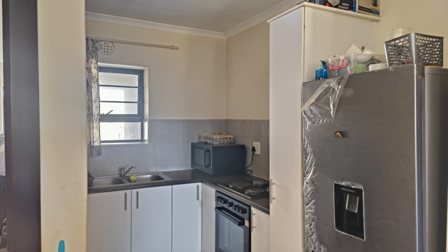 To Let 3 Bedroom Property for Rent in Parklands East Western Cape